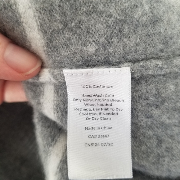 Talbots 100% Cashmere Gray/White Striped Crewneck Sweater Size L - Picture 4 of 11